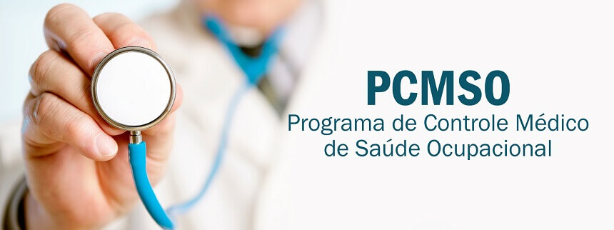 Médico mostrando o que é PCMSO (Programa de Controle Médico de Saúde Ocupacional)